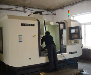 Advantage analysis of cnc vertical machining center - PTJ Manufacturing Shop