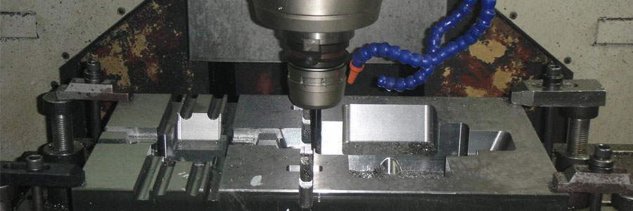 How many levels of precision can a lathe machining reach?